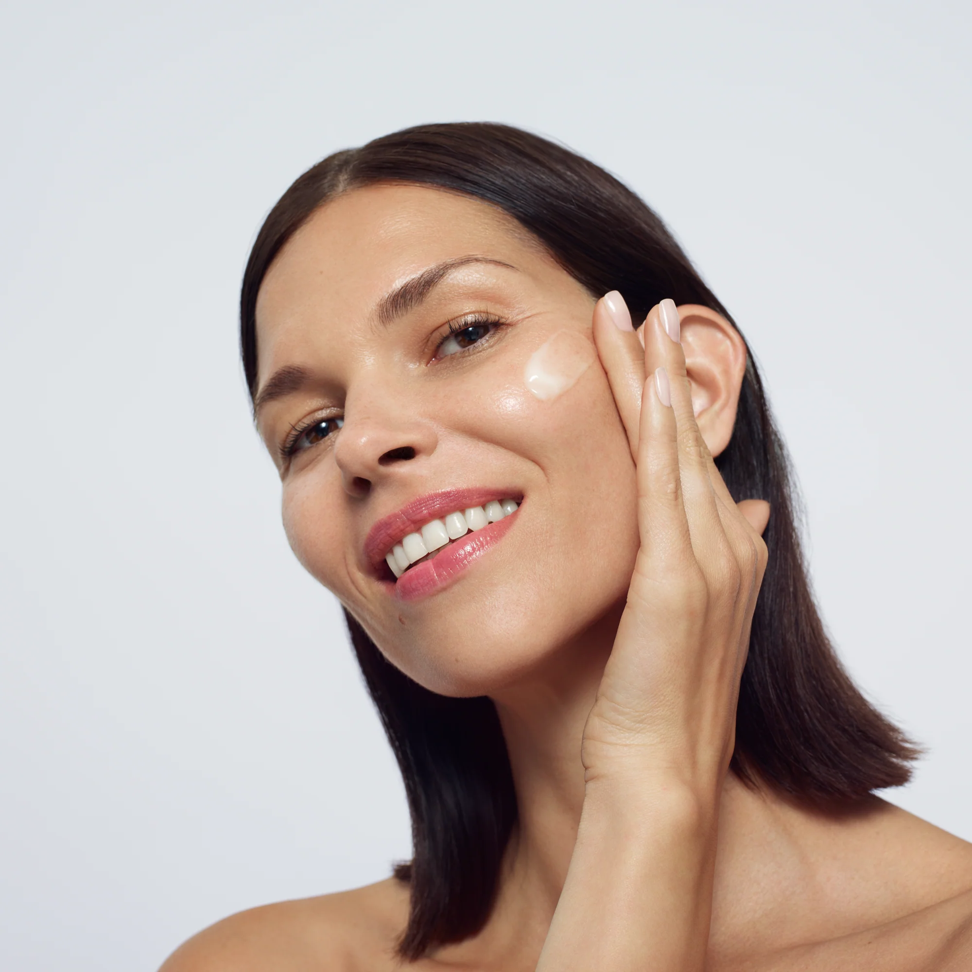 111Skin Black Diamond Serum - Image 4