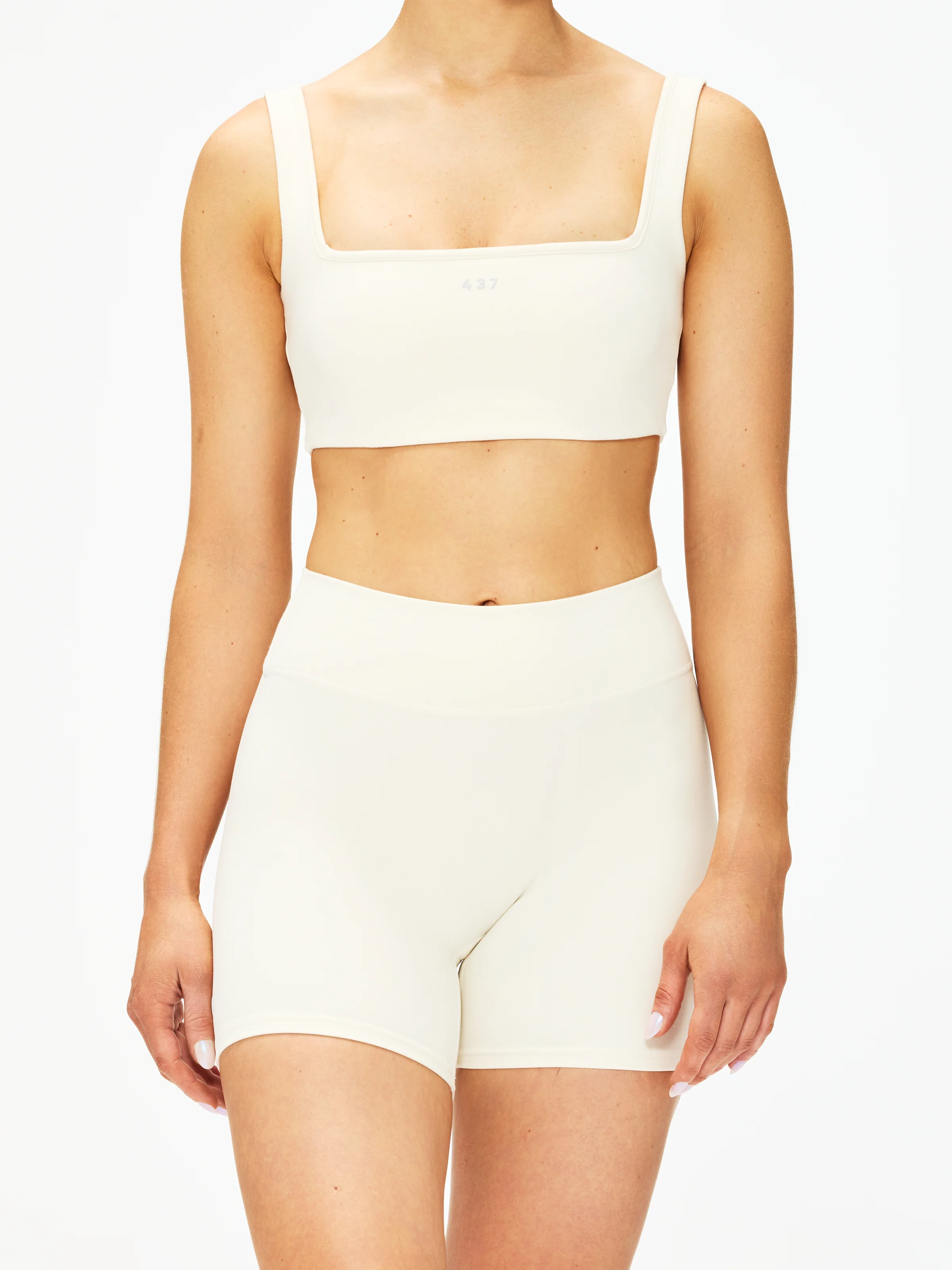 437 The Square Bra