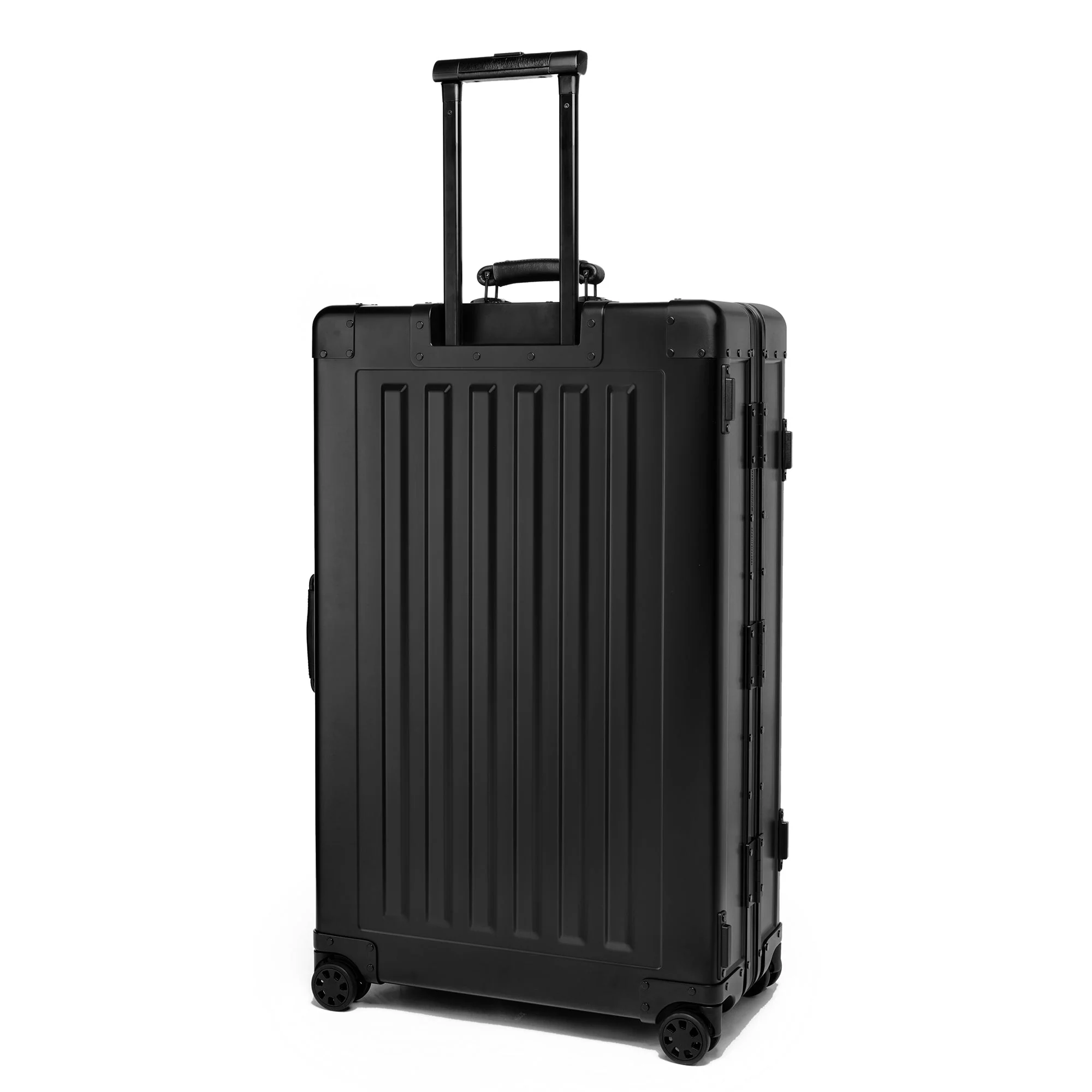 90L Check-In Travel Case - Image 10