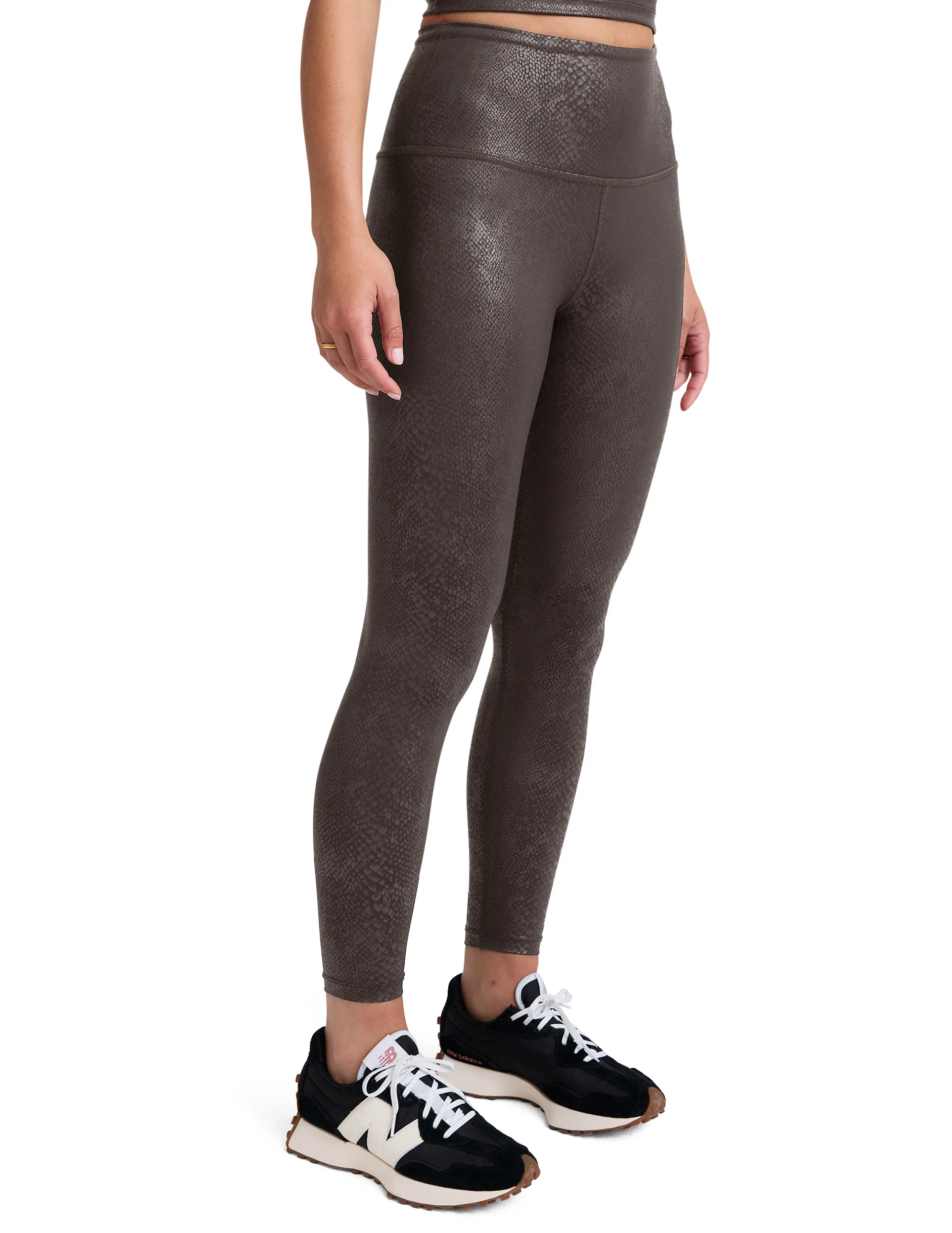 Beyond Yoga Powershine High Waisted Midi Legging - Image 3