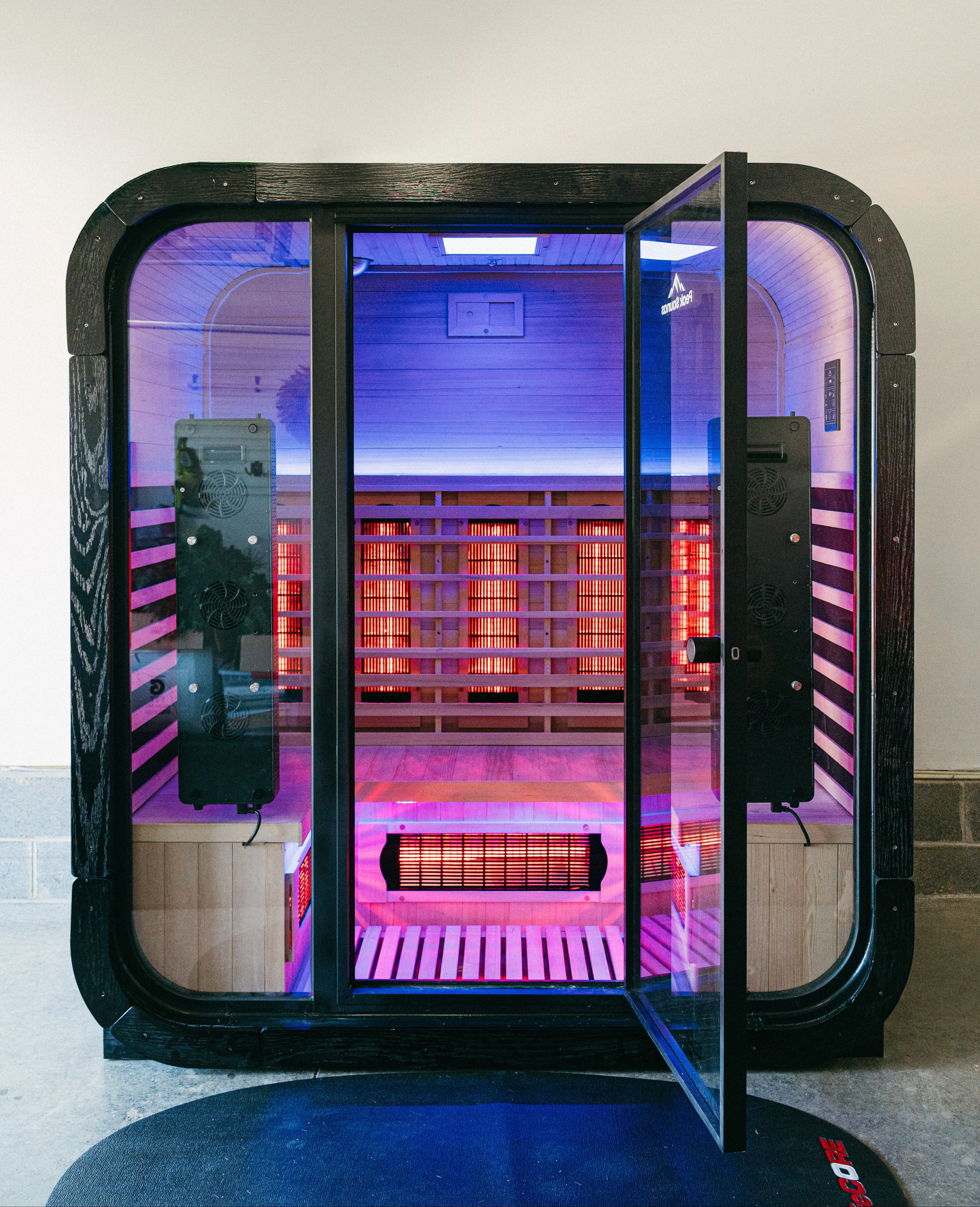 El Capitan 4-Person Outdoor Full Spectrum Infrared Sauna with Full-Body Medical-Grade Red Light Therapy and Smart WiFi App Control - Image 6