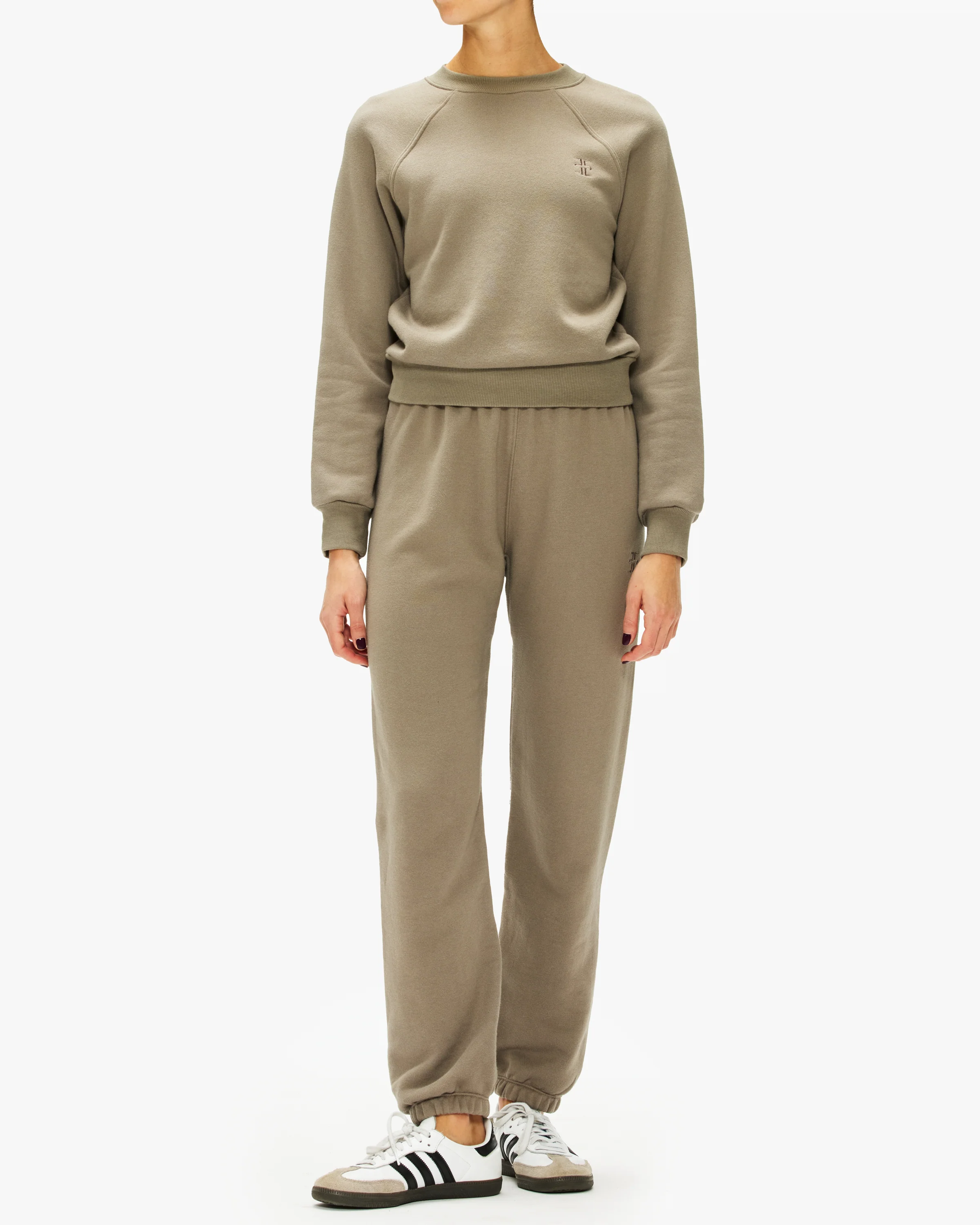 Eterne Raglan Sweatshirt - Image 3