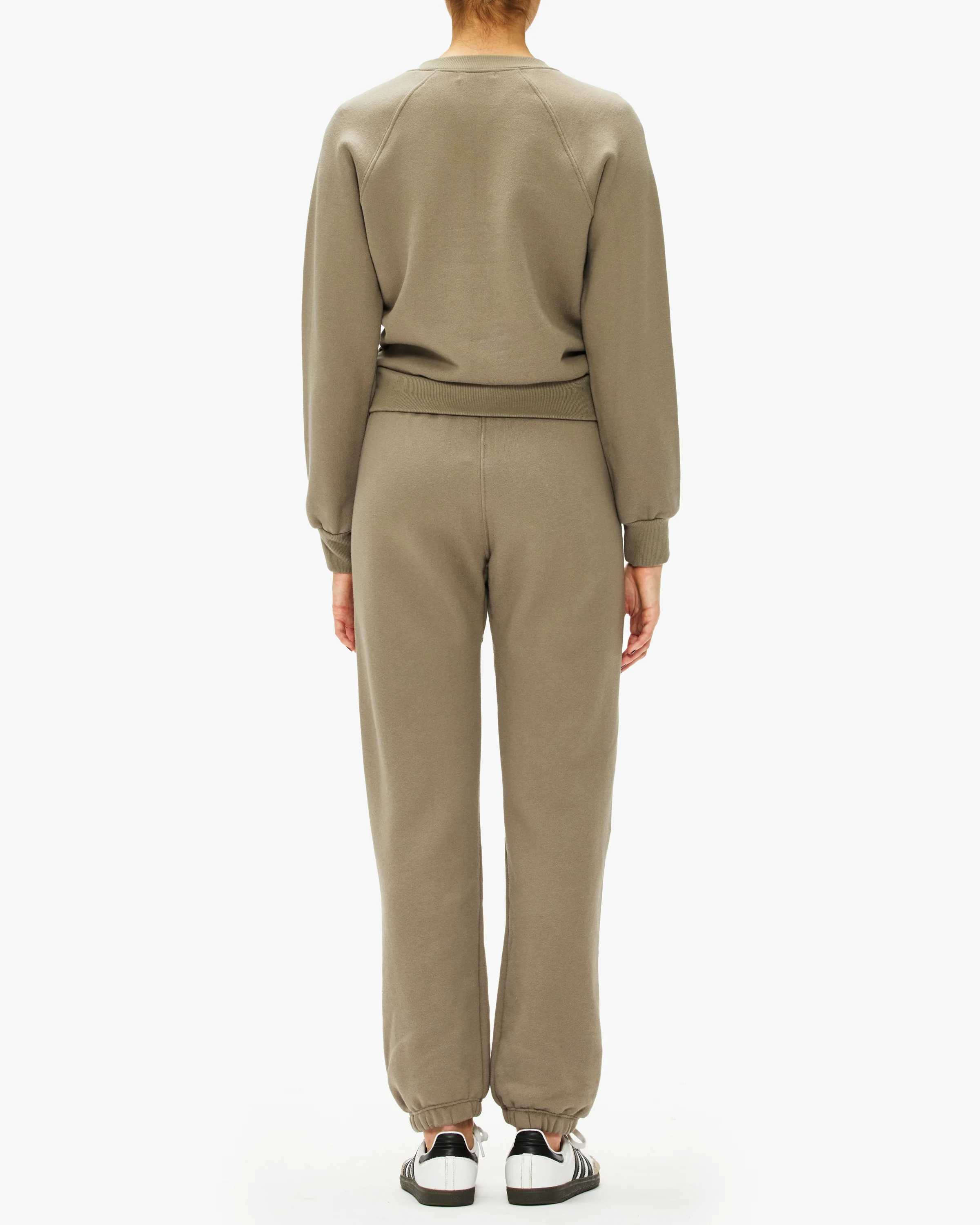 Eterne Raglan Sweatshirt - Image 4