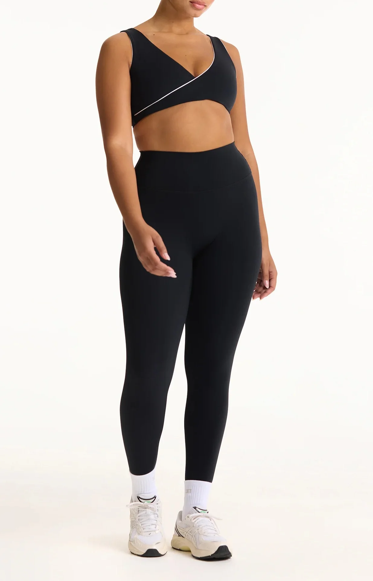 Set Active Breathe 1.0 Contrast Wrap Bra - Image 2