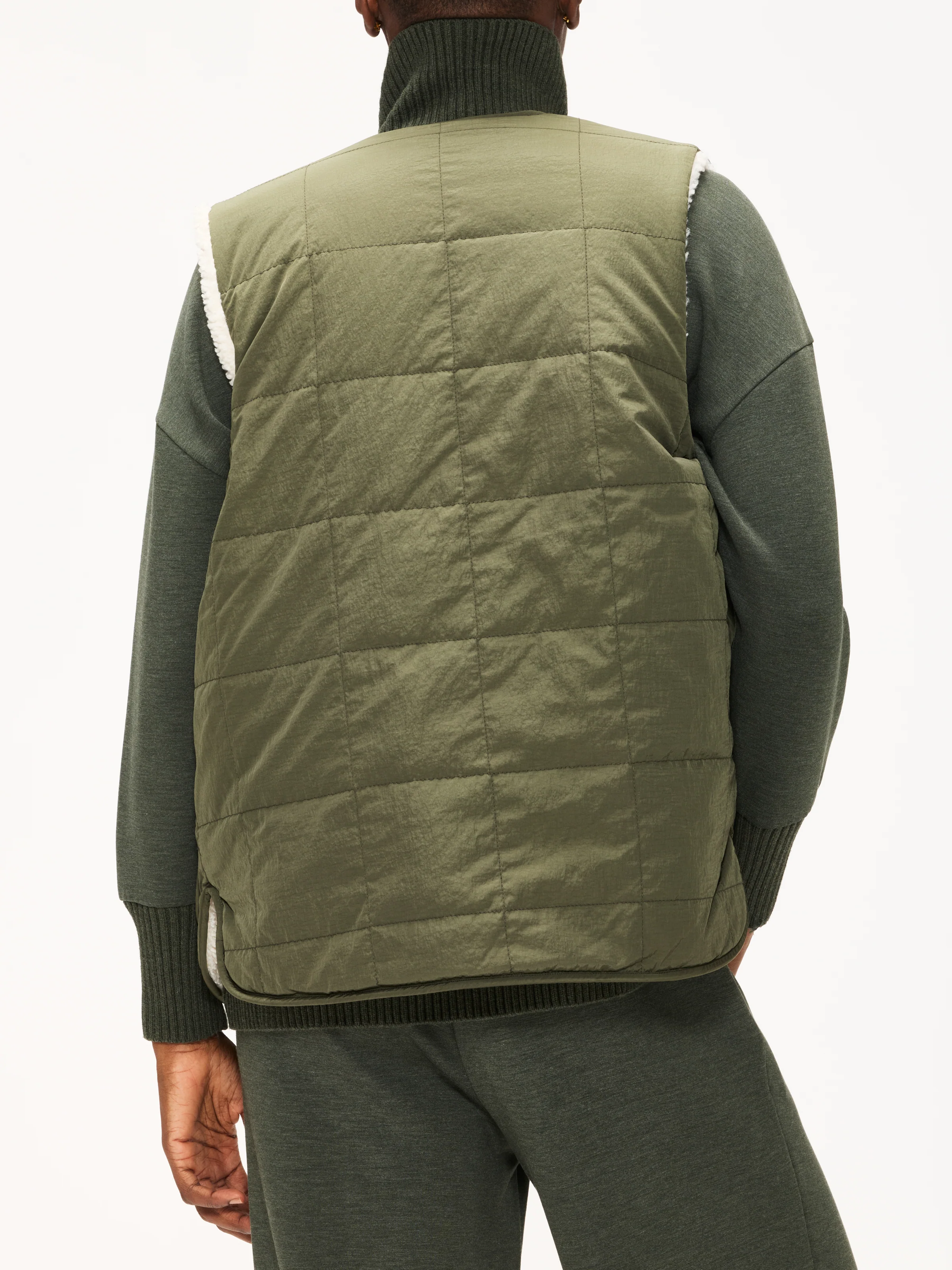Varley Audrea Reversible Gilet - Image 4