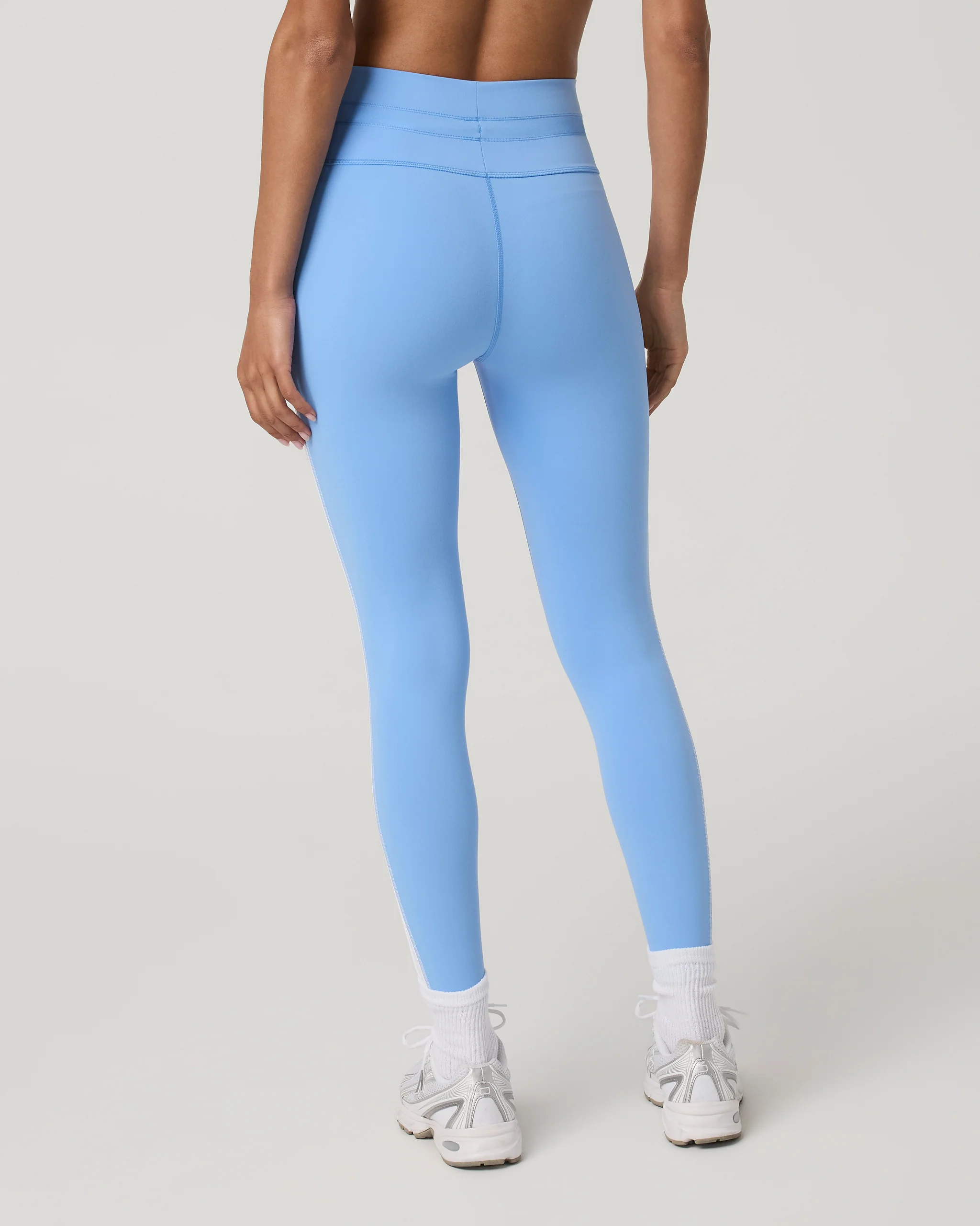 Vuori Daily Track Legging - Image 2