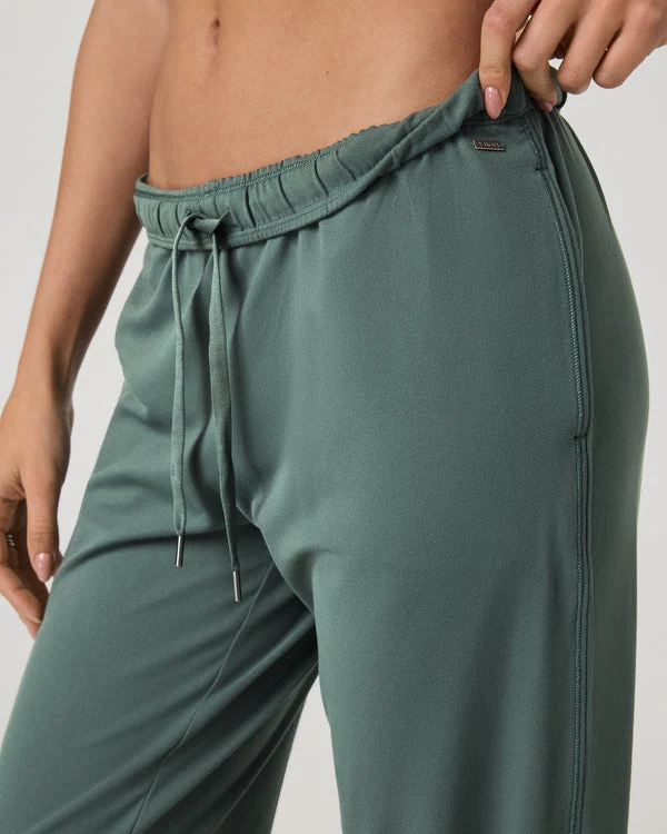 Vuori Halo Modern Sweatpant - Image 4