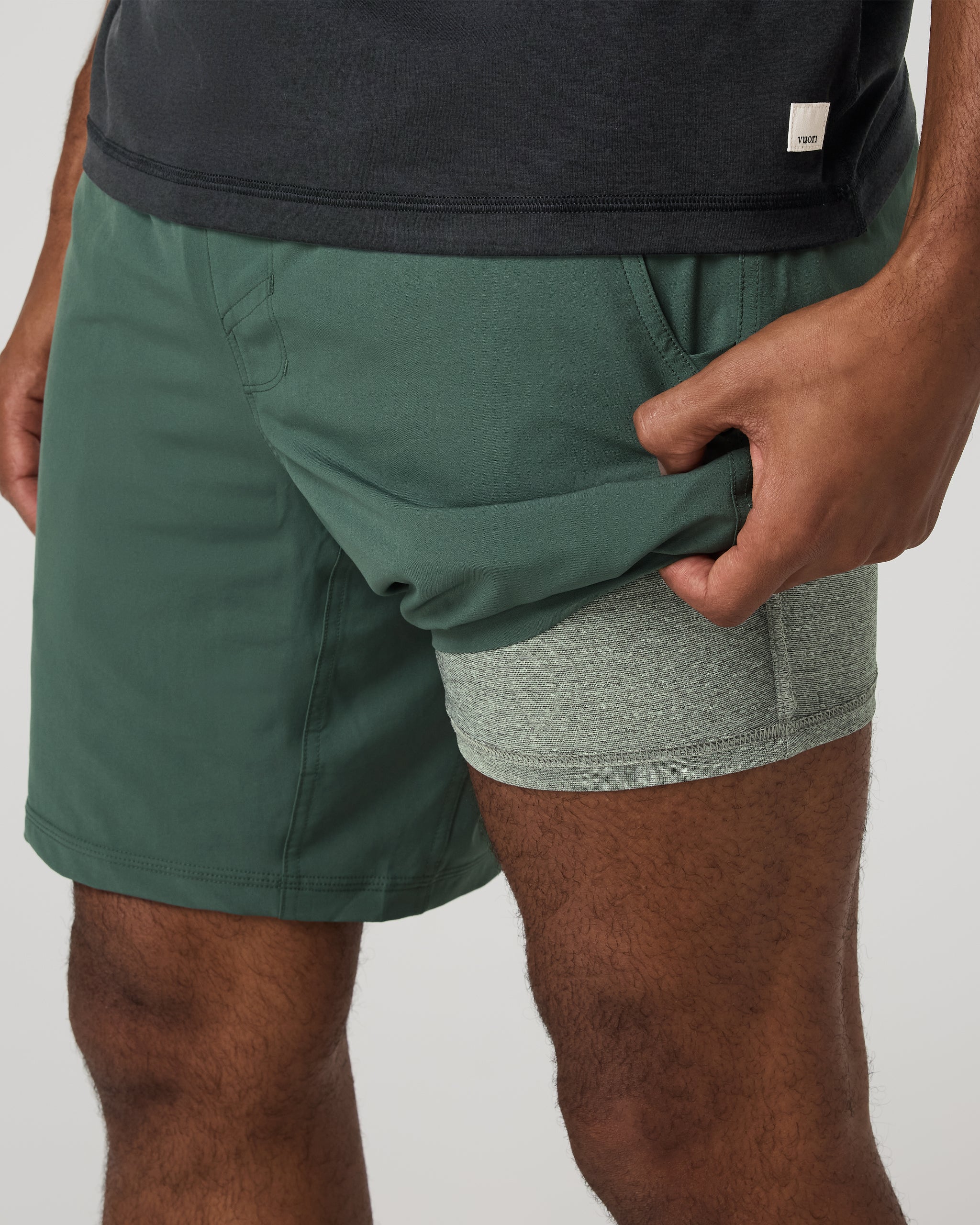 Vuori Kore Short 7"- Lined - Image 2
