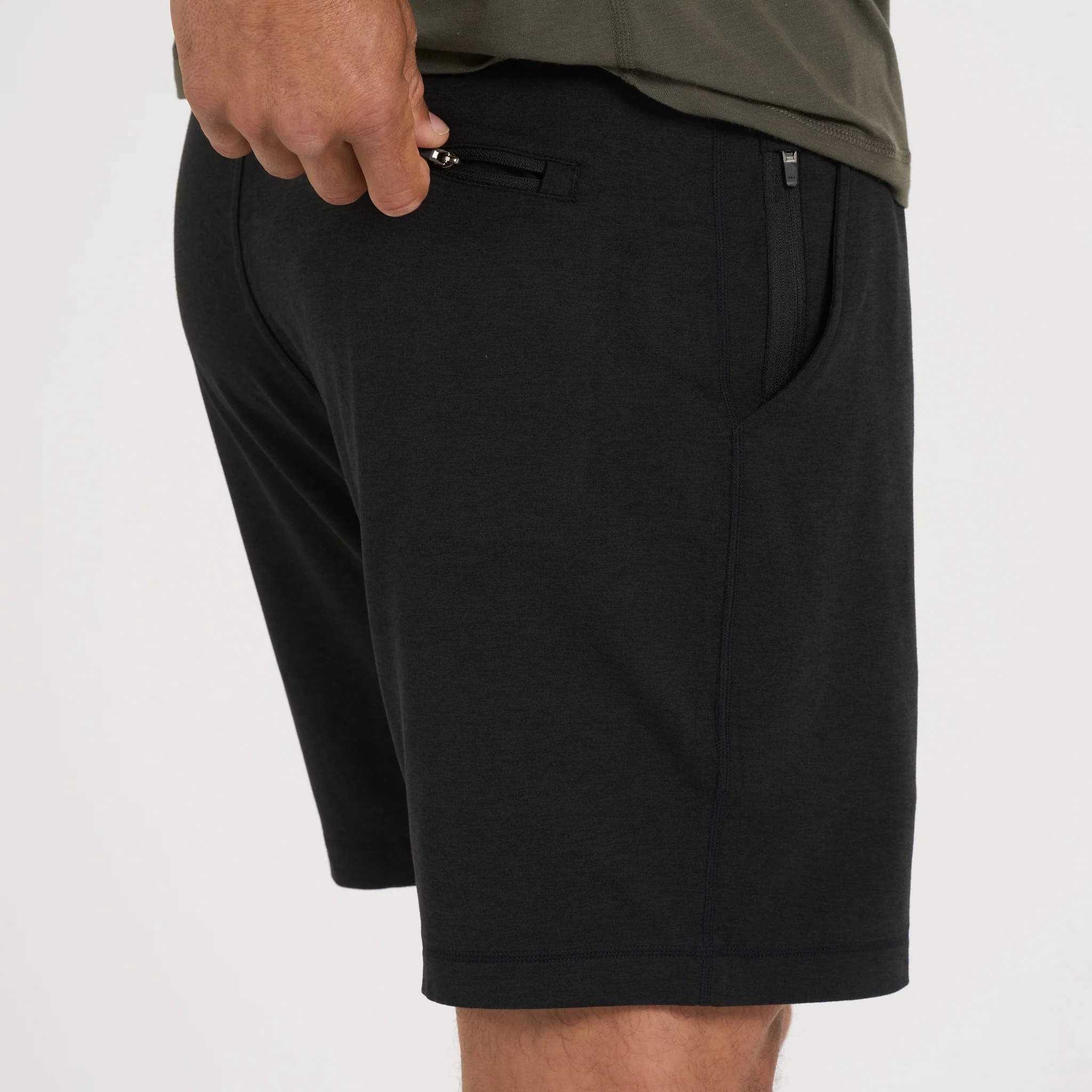 Vuori Ponto Short 7.5" - Unlined - Image 3