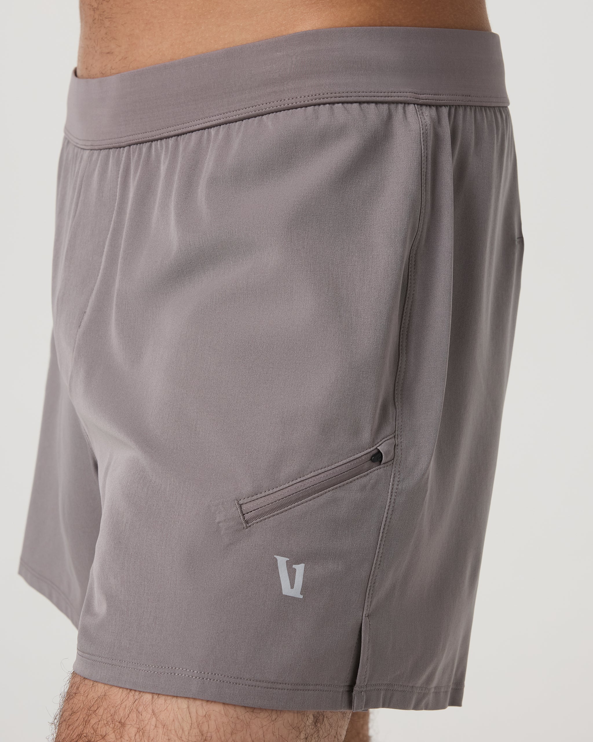 Vuori Qualify Short 5" - Lined - Image 4