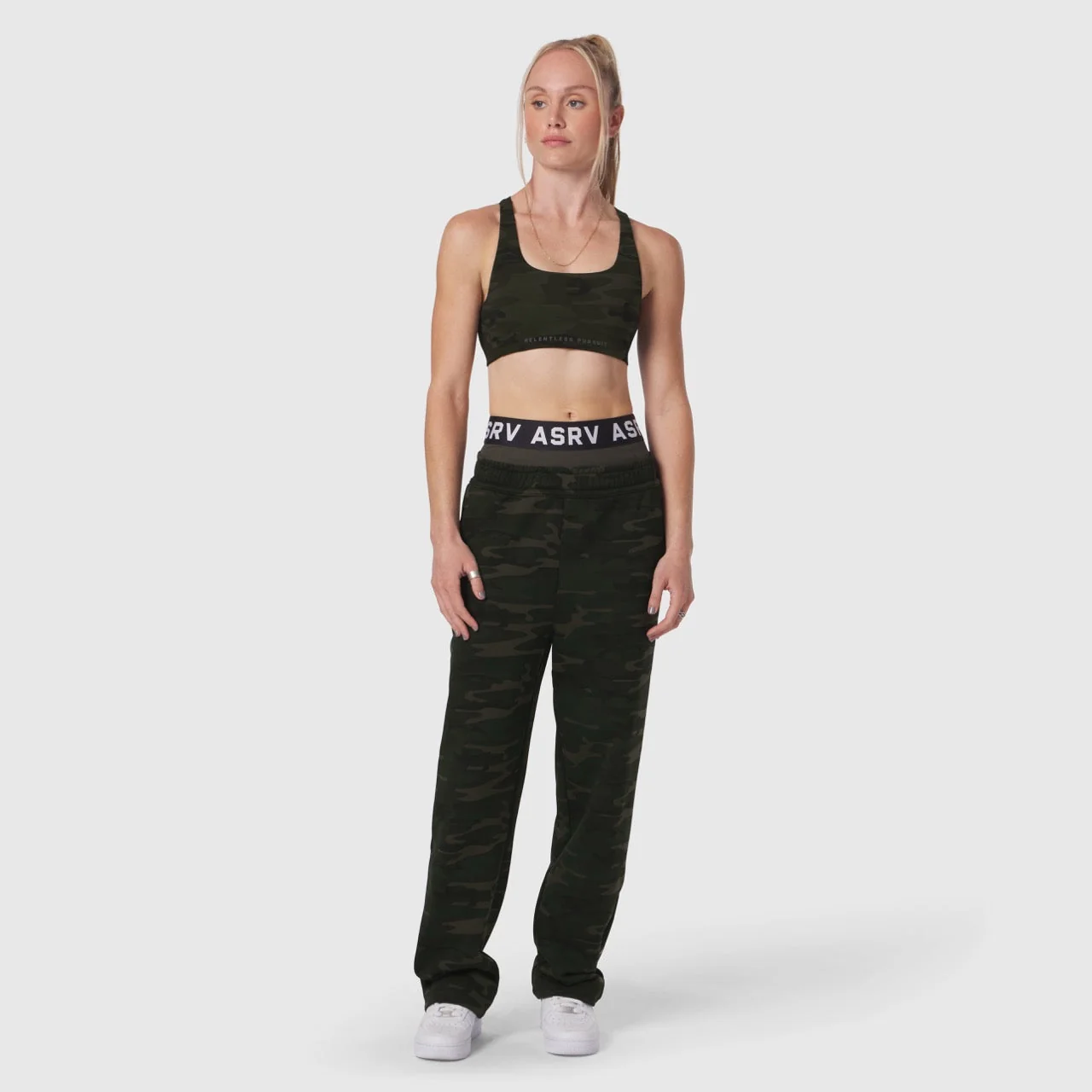 W039. LYCRA® Hybrid Sports Bra - Dark Camo - Image 5